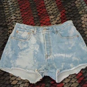 Levi’s Premium 501 cut off Shorts Women's 31 Acid Washed Button Fly Distressed